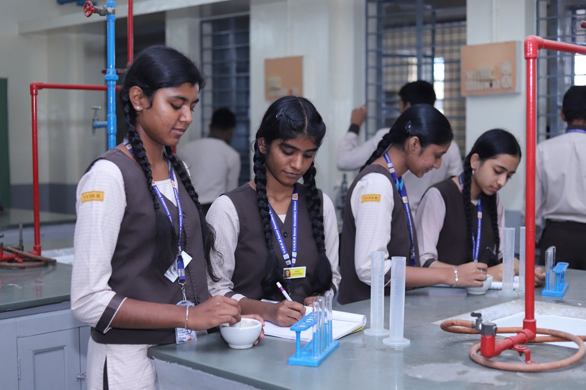 VVNKM - Biology Lab