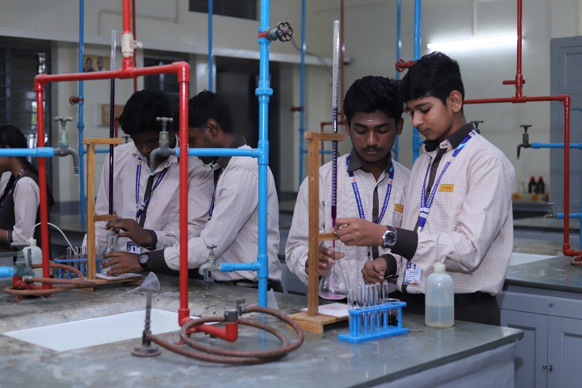 VVNKM - Chemistry Lab